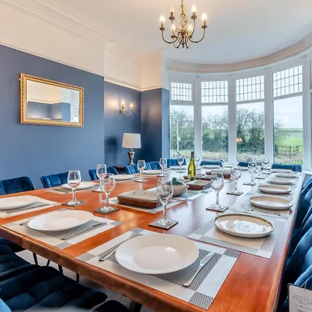 9 Bed In Oc-p30226 * Hunmanby