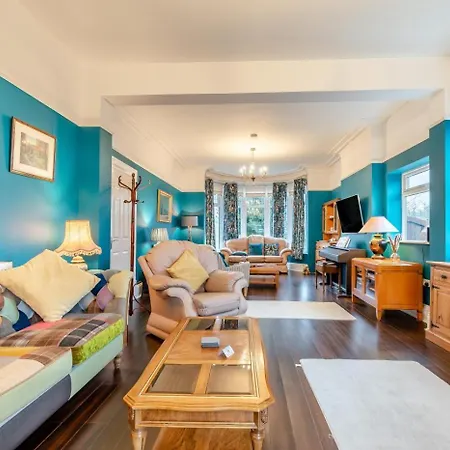 9 Bed In Oc-p30226 Hunmanby