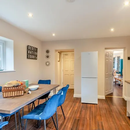 9 Bed In Oc-p30226