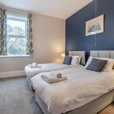 9 Bed In Oc-p30226 Hunmanby
