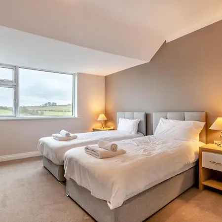 9 Bed In Oc-p30226 *